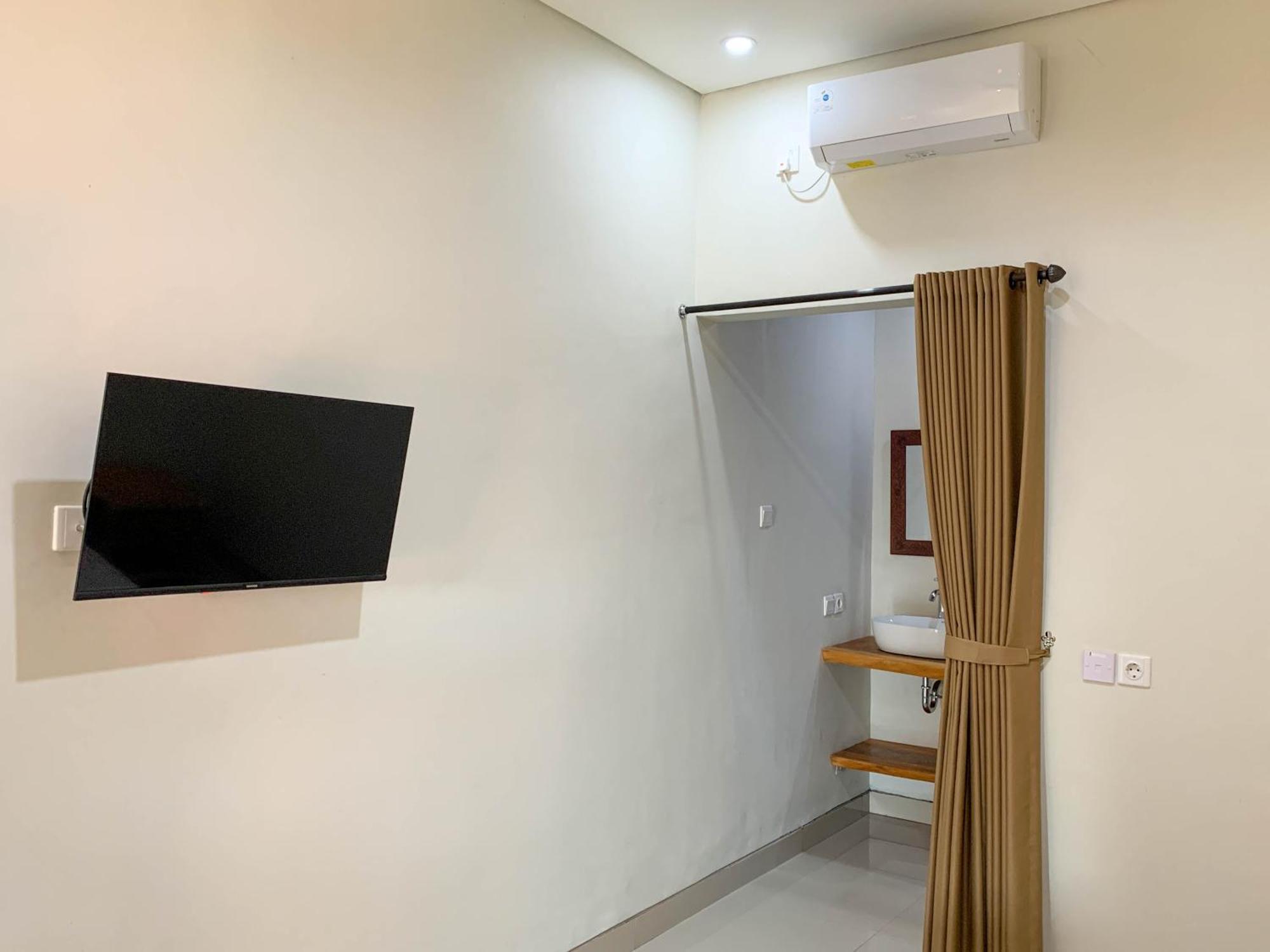 Candra Loka Studio & Apartment By The Loka Kerobokan Kültér fotó